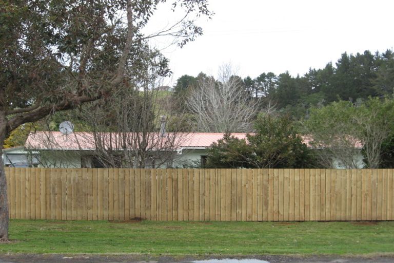 Photo of property in 3 Ocean Beach Road, Tairua, 3508