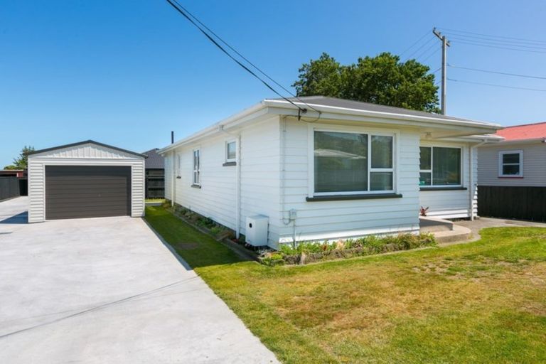 Photo of property in 160 Tukapa Street, Westown, New Plymouth, 4310
