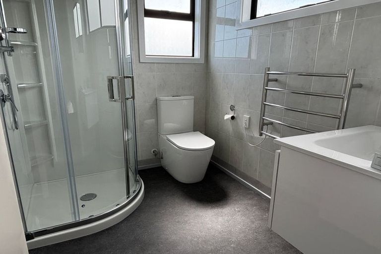 Photo of property in 15 Seddon Street, Takaro, Palmerston North, 4412