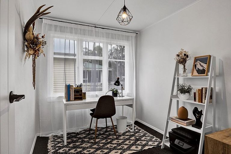 Photo of property in 2 Puriri Street, Hawera, 4610