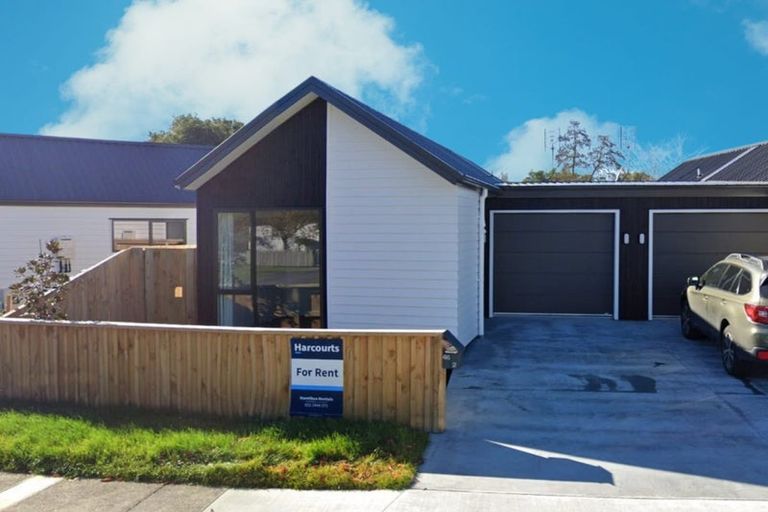 Photo of property in 46u2 Balmerino Crescent, Pukete, Hamilton, 3200