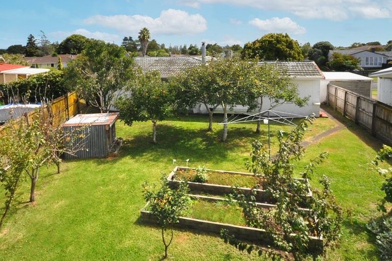 Photo of property in 1 Totara Street, Waiuku, 2123