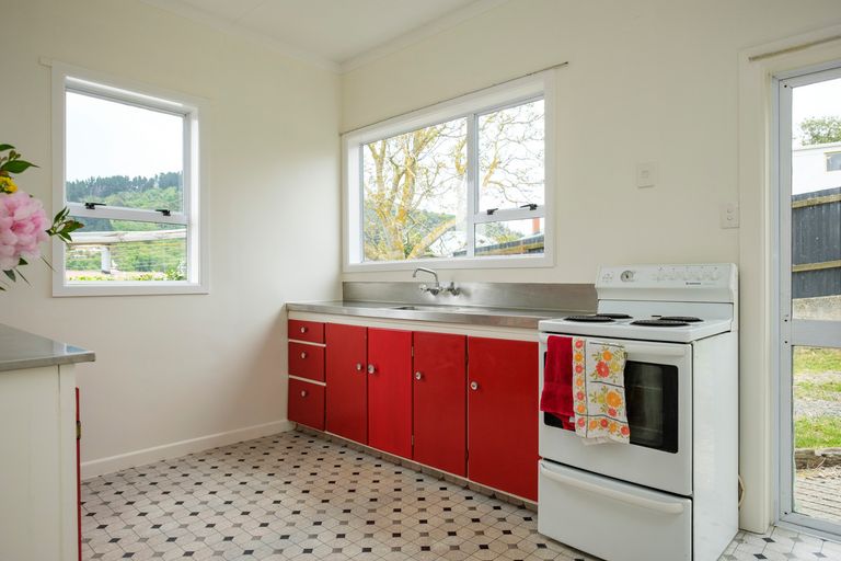 Photo of property in 16c Magnetic Street, Port Chalmers, 9023