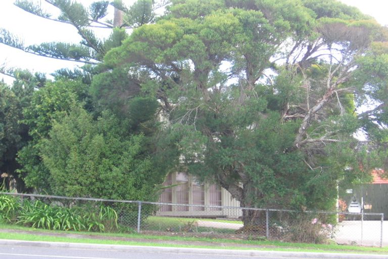 Photo of property in 37 Forest Hill Road, Henderson, Auckland, 0612