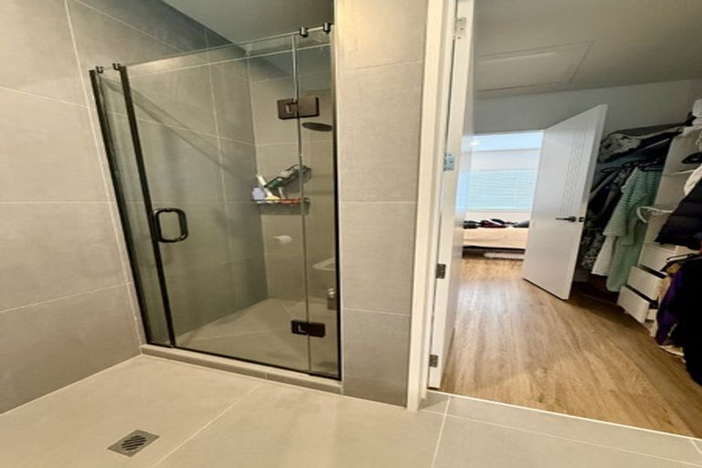 Photo of property in 24 Pilot Drive, Hobsonville, Auckland, 0616