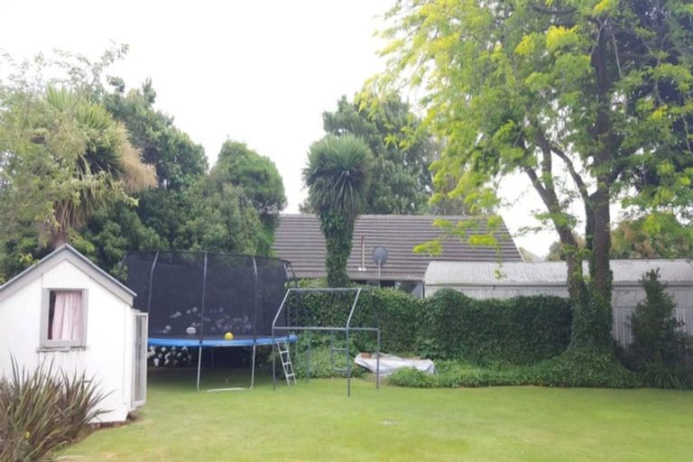 Photo of property in 205a Matsons Avenue, Papanui, Christchurch, 8053