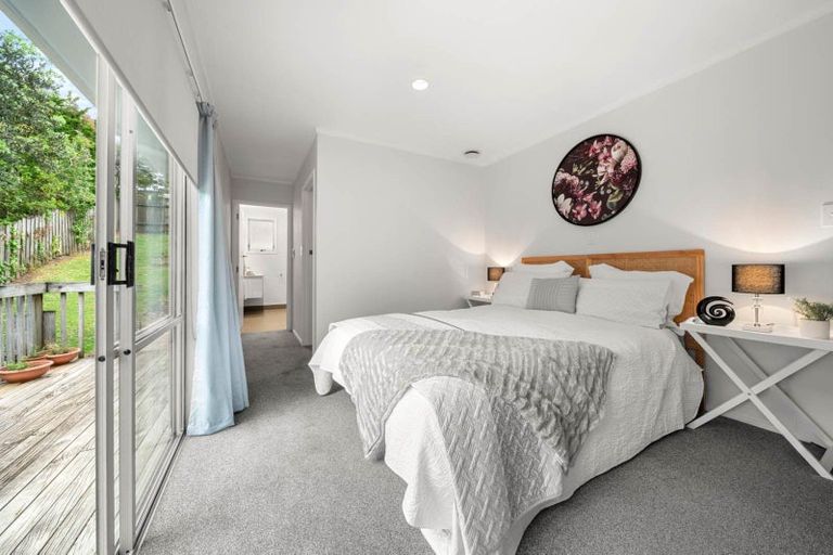 Photo of property in 15 Gails Drive, Okura, Albany, 0792