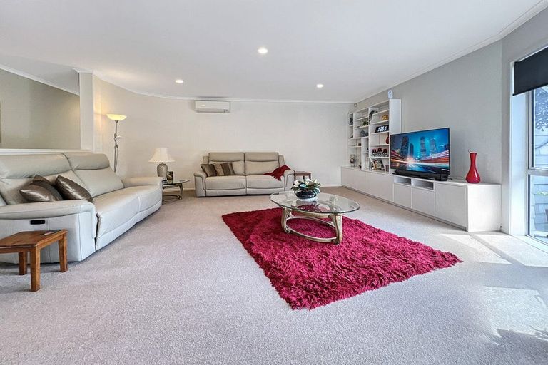 Photo of property in 65 Capriana Drive, Karaka, Papakura, 2113