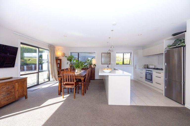 Photo of property in 16 Islington Place, Wanaka, 9305