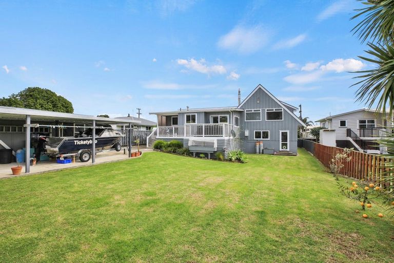 Photo of property in 30 Seaview Avenue, Te Puru, Thames, 3575