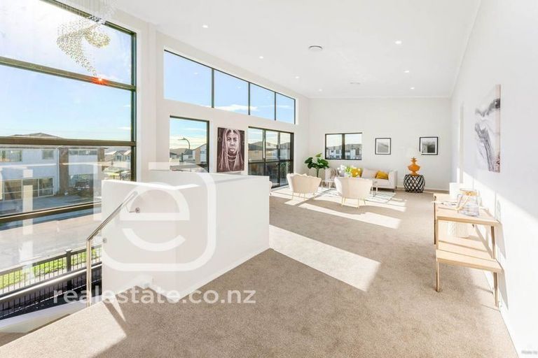 Photo of property in 32 Cooladawson Drive, Flat Bush, Auckland, 2019