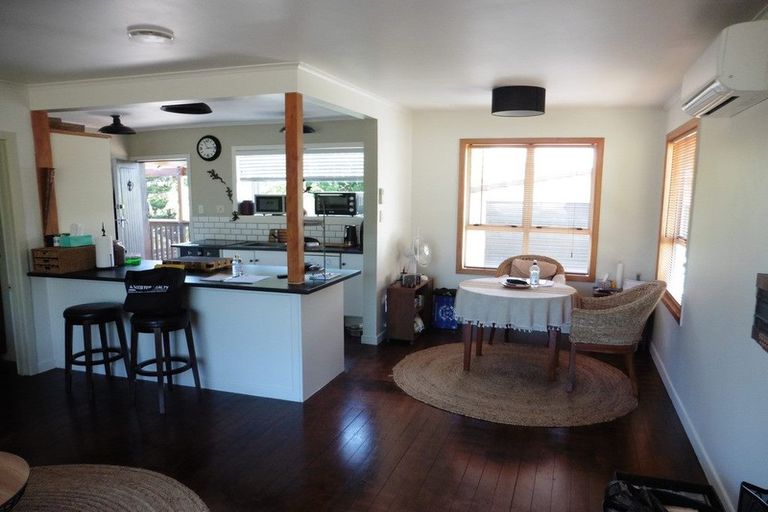 Photo of property in 14 Rimu Street, Helensville, 0800