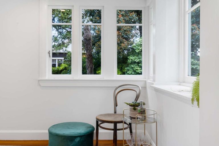 Photo of property in 5 Parkes Avenue, Saint Johns Hill, Whanganui, 4501