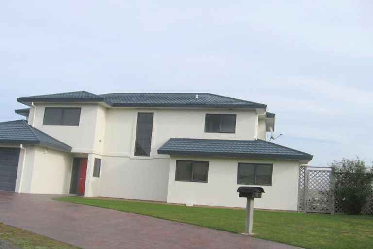 Photo of property in 6 Pendeen Place, Camborne, Porirua, 5026