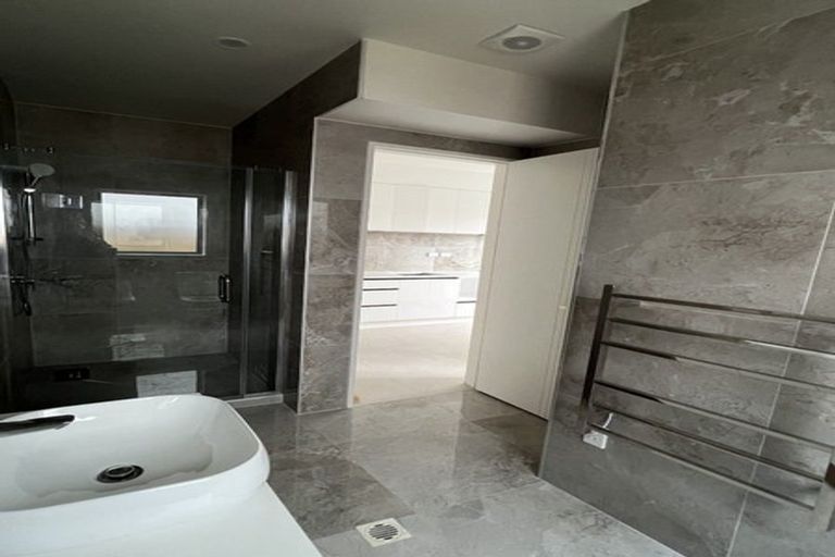 Photo of property in 35a Ksenia Drive, Flat Bush, Auckland, 2019