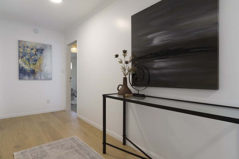 Photo of property in 1 Guildford Place, Bethlehem, Tauranga, 3110