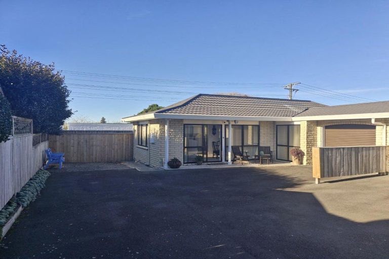Photo of property in 19a Paynters Avenue, Strandon, New Plymouth, 4312
