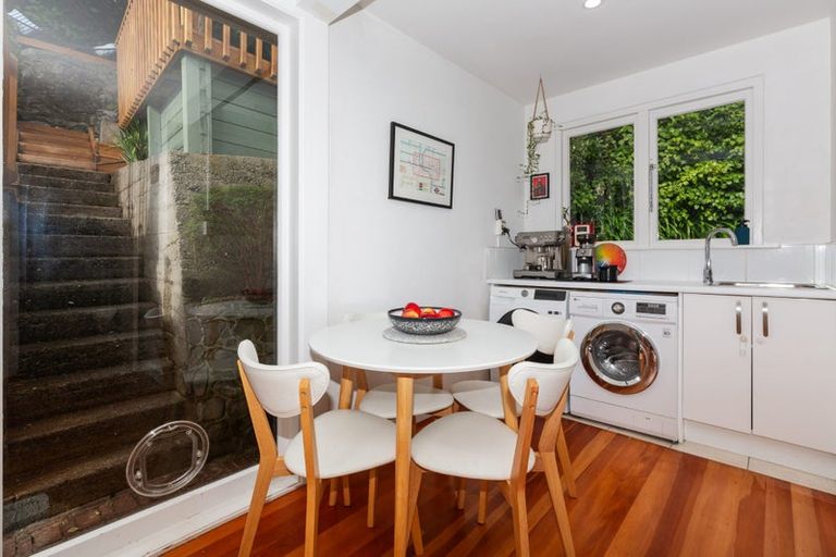 Photo of property in 70 Curtis Street, Northland, Wellington, 6012
