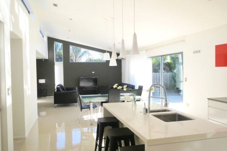 Photo of property in 73a Macarthur Street, Levin, 5510