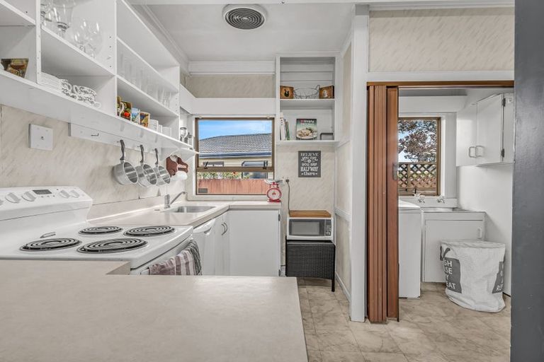 Photo of property in 2/807 Avenue Road East, Parkvale, Hastings, 4122