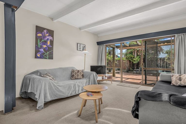 Photo of property in 2/807 Avenue Road East, Parkvale, Hastings, 4122