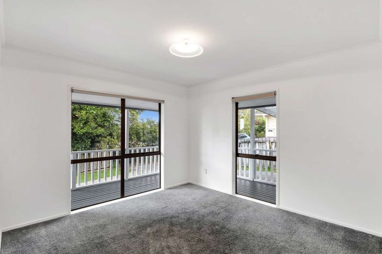 Photo of property in 65 Reynella Drive, Massey, Auckland, 0614