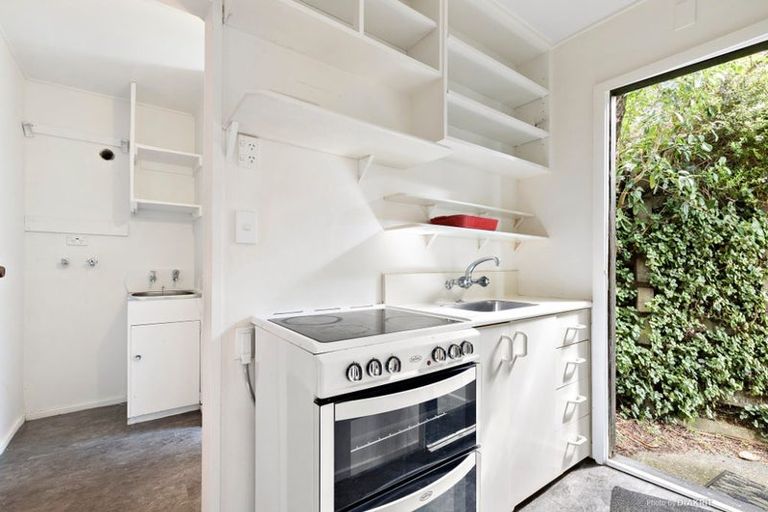 Photo of property in 29 Voltaire Street, Karori, Wellington, 6012