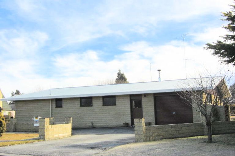 Photo of property in 19 Fraser Avenue, Ranfurly, 9332