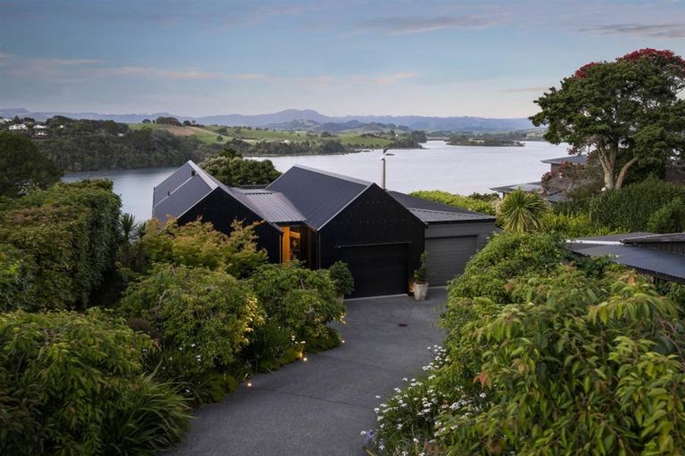 Photo of property in 19 Kanuka Road, Sandspit, Warkworth, 0982