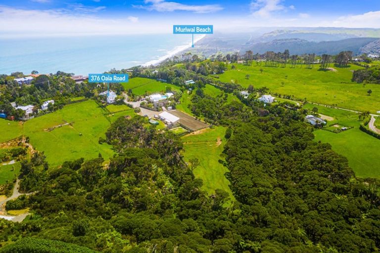 Photo of property in 376 Oaia Road, Muriwai, Waimauku, 0881