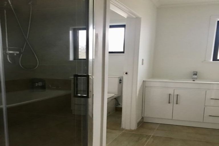 Photo of property in 206 Russell Road, Manurewa, Auckland, 2102