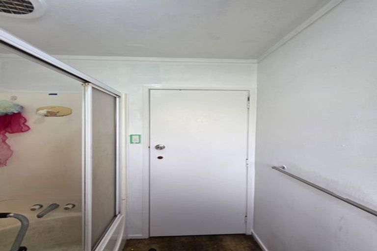 Photo of property in 30b Estuary Road, Weymouth, Auckland, 2103