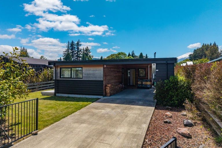 Photo of property in 2 Magnolia Way, Ohakune, 4625
