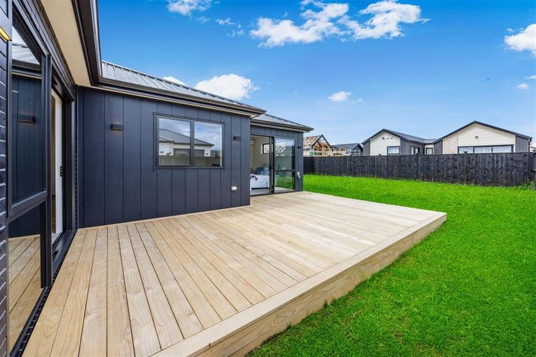 Photo of property in 42 Kakano Street, Clevedon, Papakura, 2582