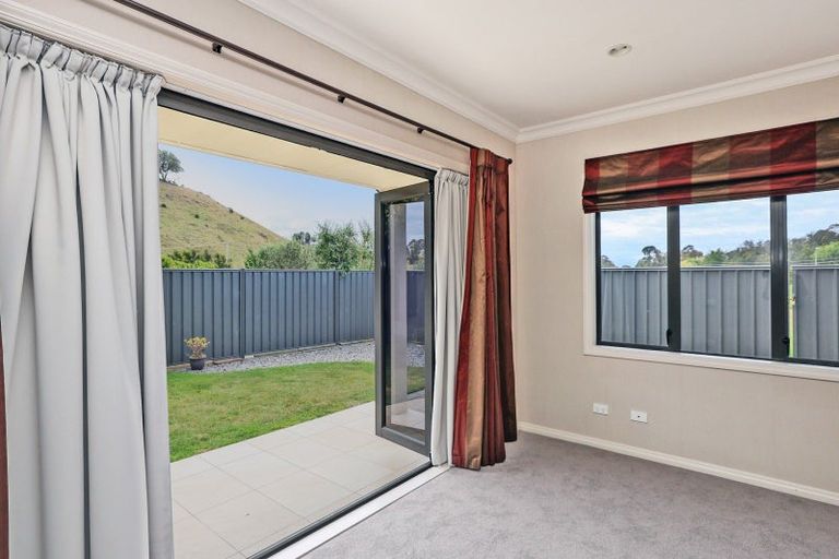 Photo of property in 80 Merlot Drive, Greenmeadows, Napier, 4112