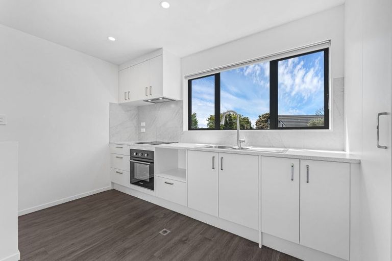 Photo of property in 1/45 Dale Crescent, Pakuranga, Auckland, 2010
