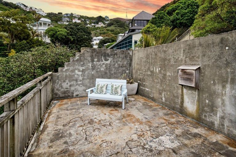 Photo of property in 28 Hay Street, Oriental Bay, Wellington, 6011