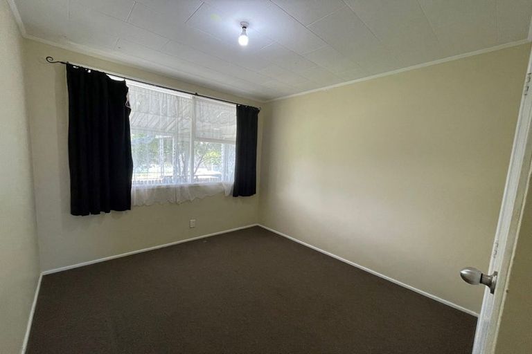 Photo of property in 1 Hywell Place, Manurewa, Auckland, 2102