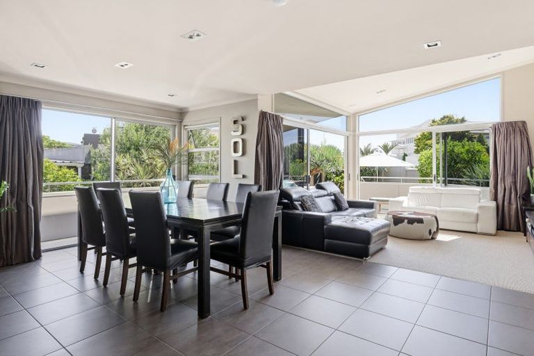 Photo of property in 23 Tay Street, Mount Maunganui, 3116