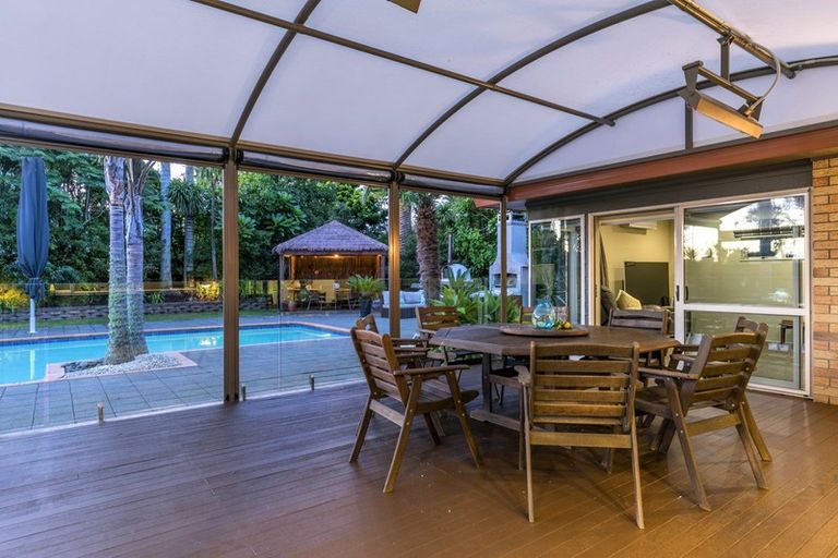 Photo of property in 14 Waipuia Place, Greenhithe, Auckland, 0632