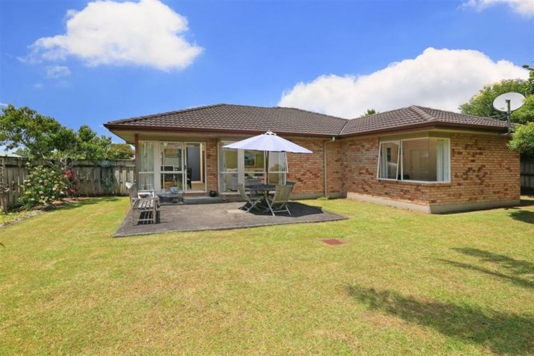Photo of property in 10 Hillwell Drive, Henderson, Auckland, 0612