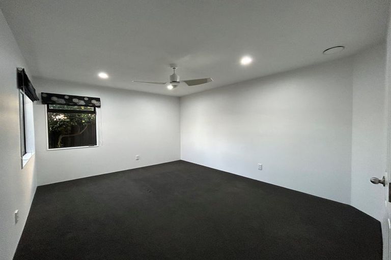 Photo of property in 37 Pukekura Place, Taradale, Napier, 4112