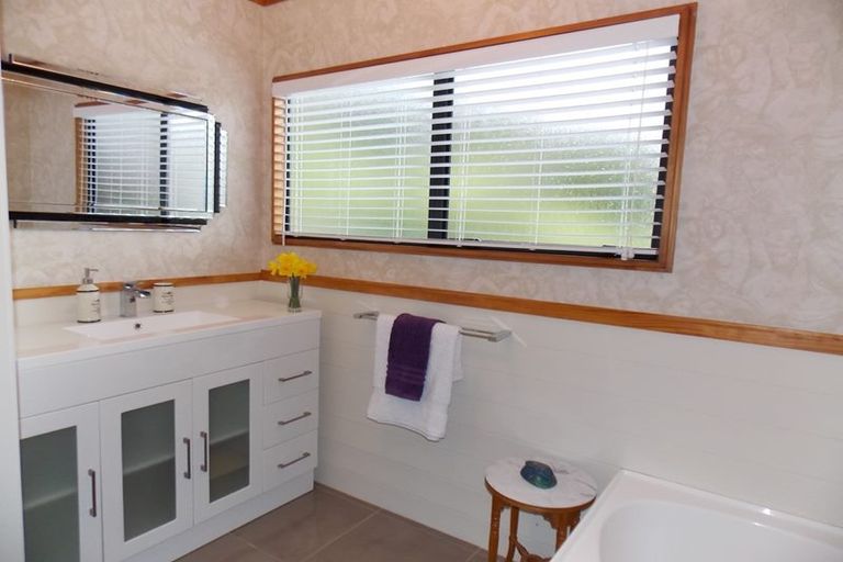 Photo of property in 45 Boeing Road, Onerahi, Whangarei, 0110