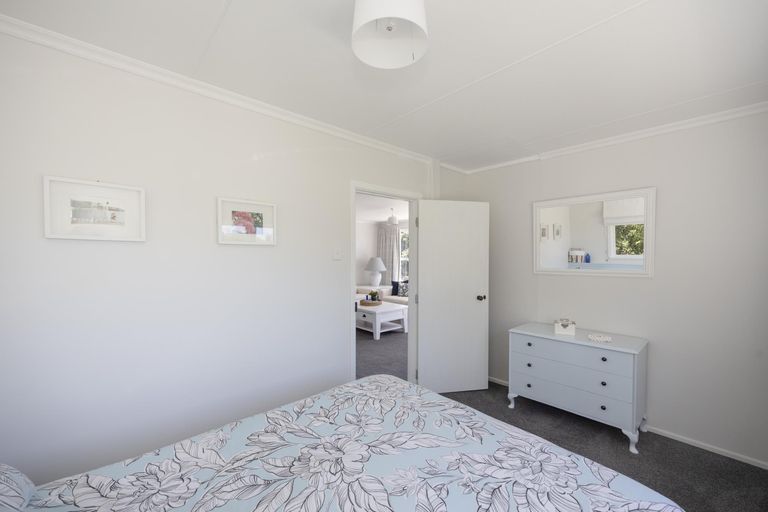 Photo of property in 6 Bride Street, Moeraki, 9482