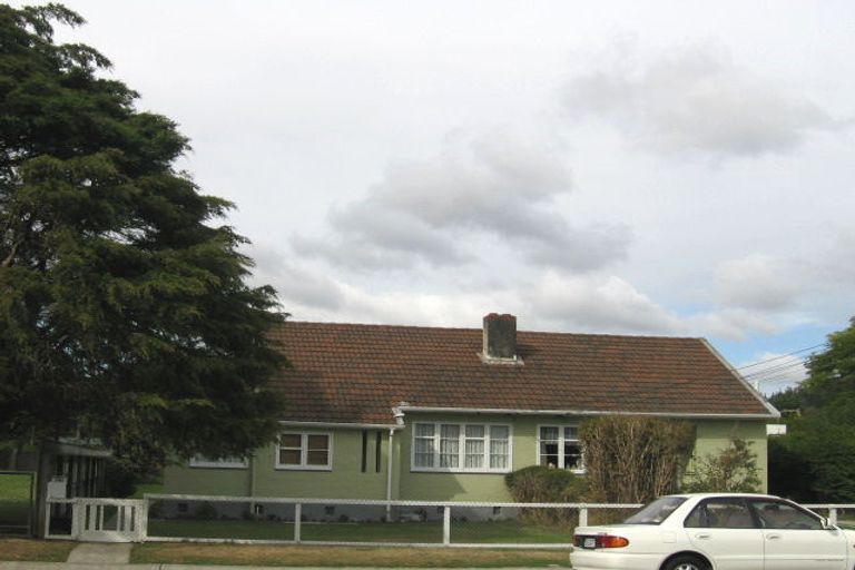Photo of property in 54a Palmer Crescent, Silverstream, Upper Hutt, 5019