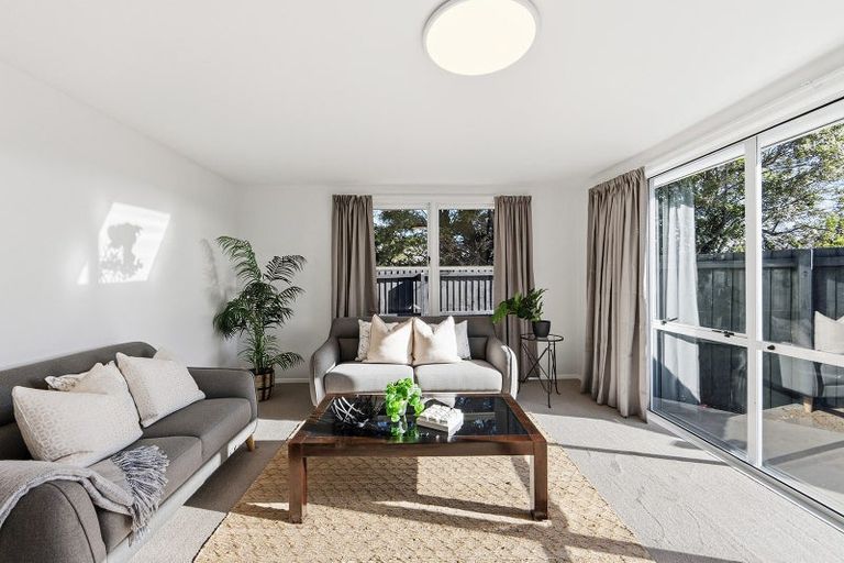 Photo of property in 31 Paddington Street, Northcote, Christchurch, 8052