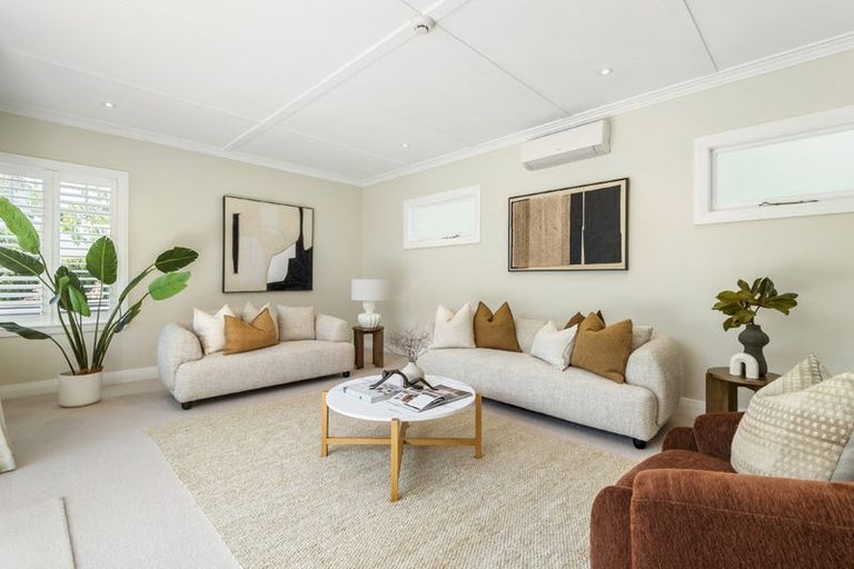 Photo of property in 7a North Avenue, Narrow Neck, Auckland, 0624