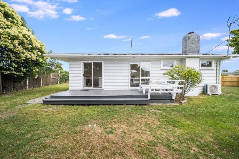 Photo of property in 16 Thornton Place, Melville, Hamilton, 3206