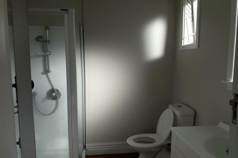 Photo of property in 1/129 Champion Street, Edgeware, Christchurch, 8013