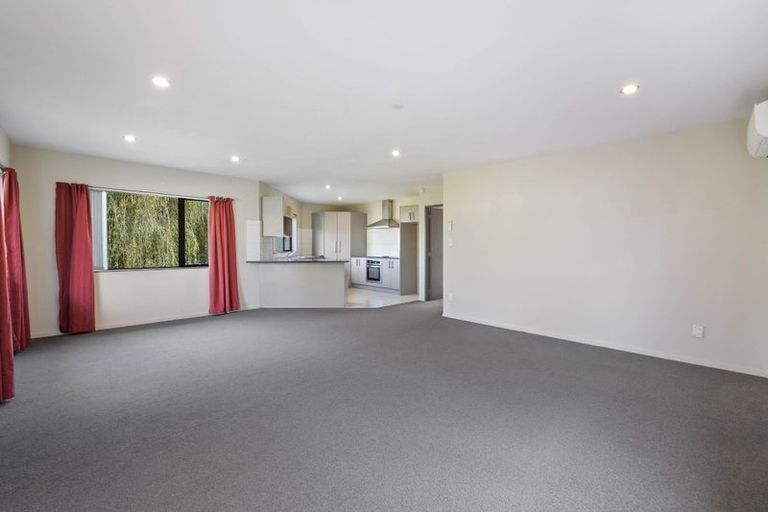 Photo of property in 55b Simpson Road, Ranui, Auckland, 0612
